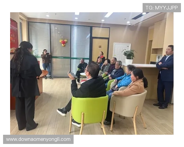 九九贵宾厅内设豪华休息区，打造舒适私密的休闲体验空间